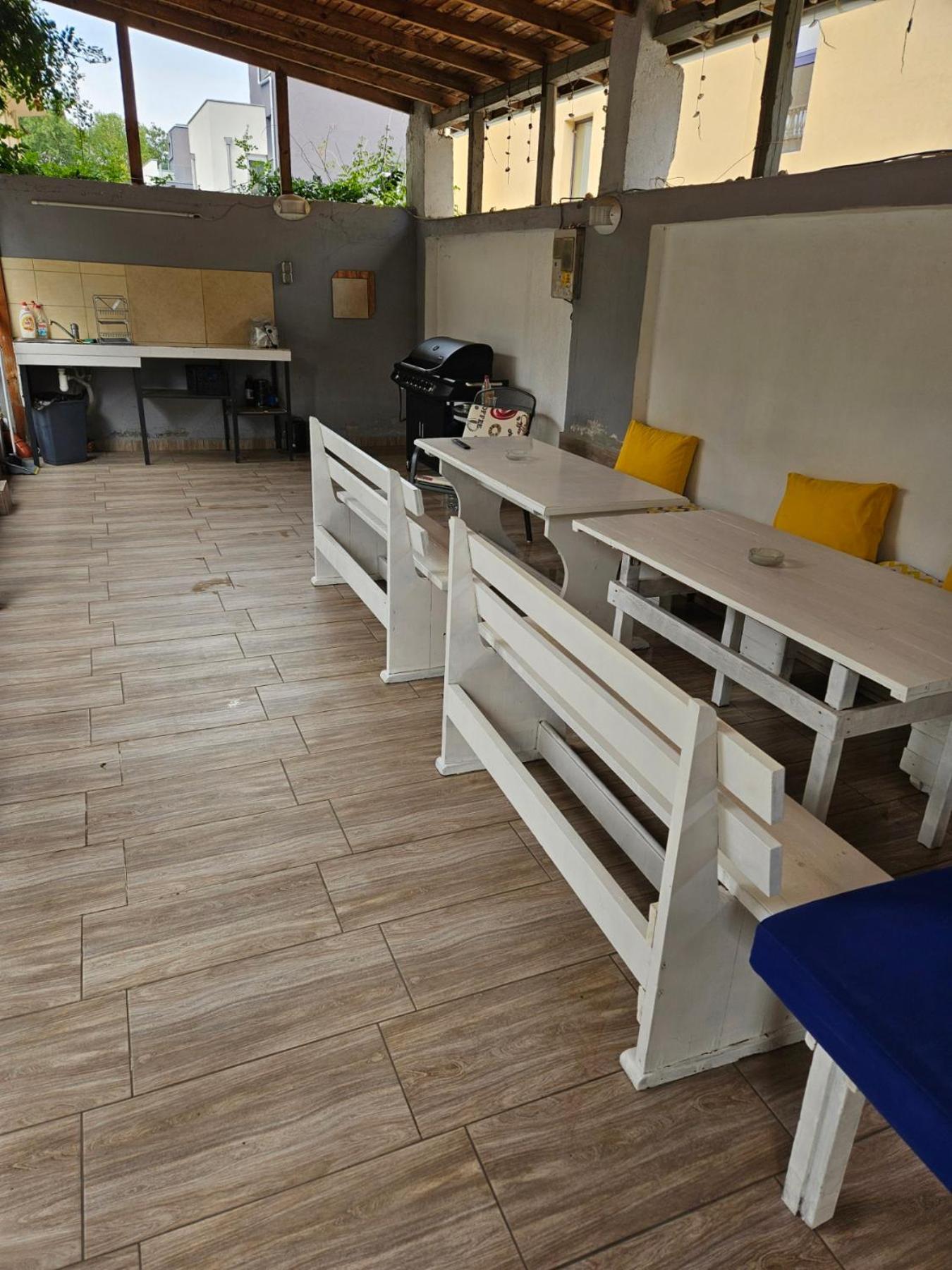 רבדה Guest House Petrovi מראה חיצוני תמונה