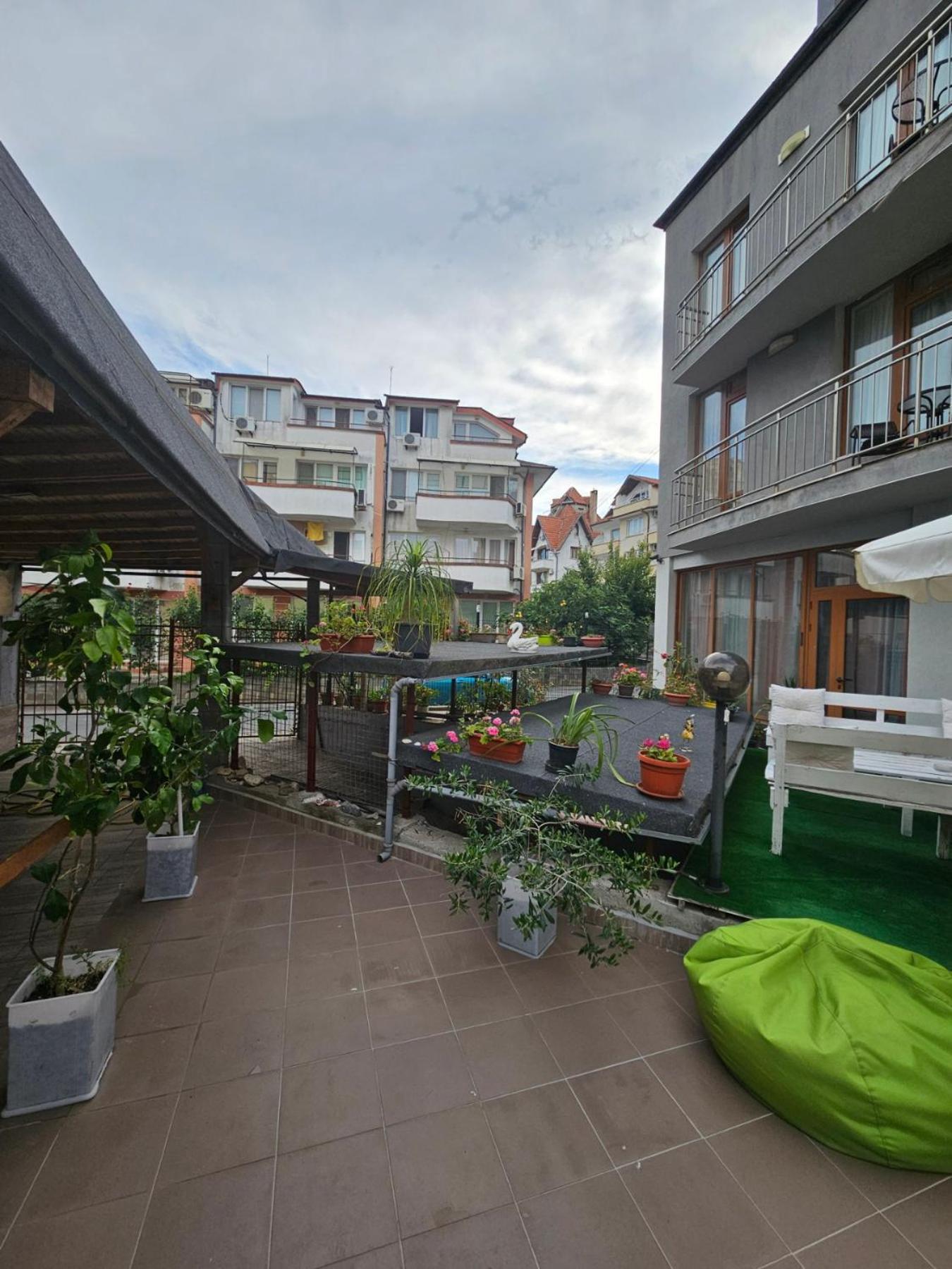 רבדה Guest House Petrovi מראה חיצוני תמונה
